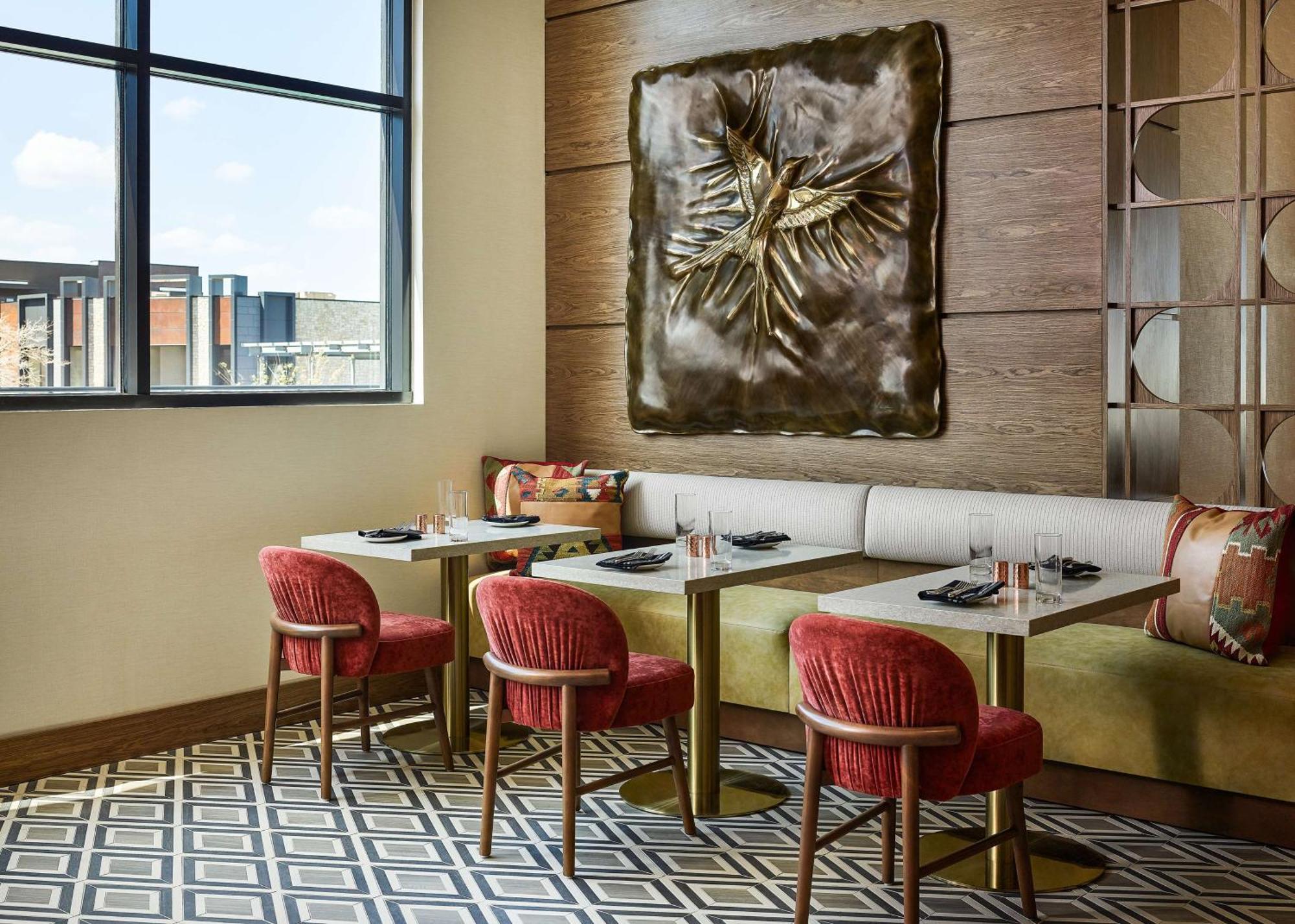 Lively Hotel On Oak Oklahoma City, Tapestry By Hilton ภายนอก รูปภาพ