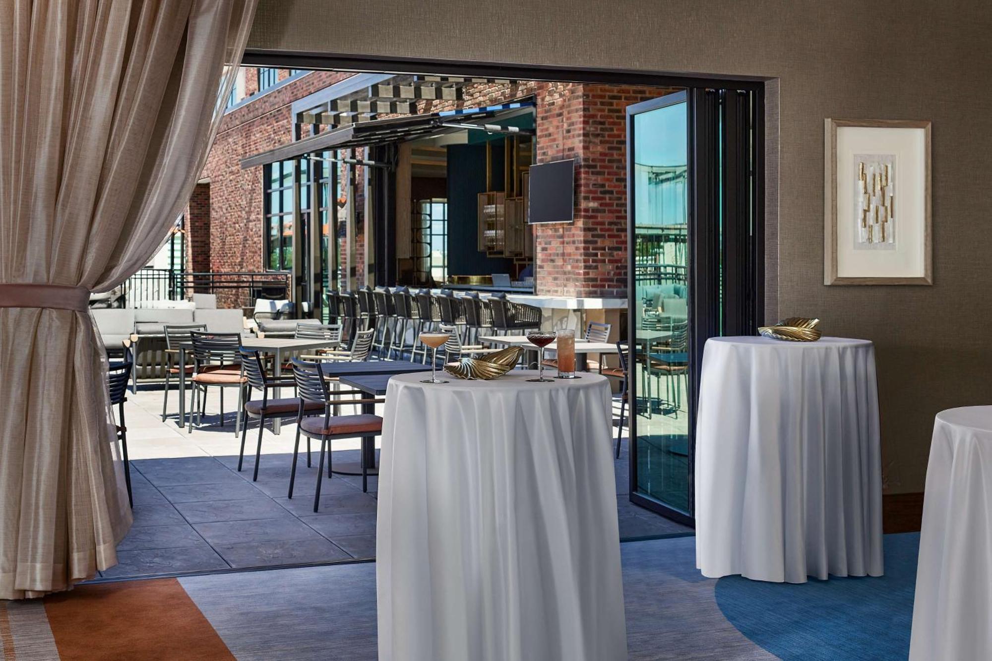 Lively Hotel On Oak Oklahoma City, Tapestry By Hilton ภายนอก รูปภาพ