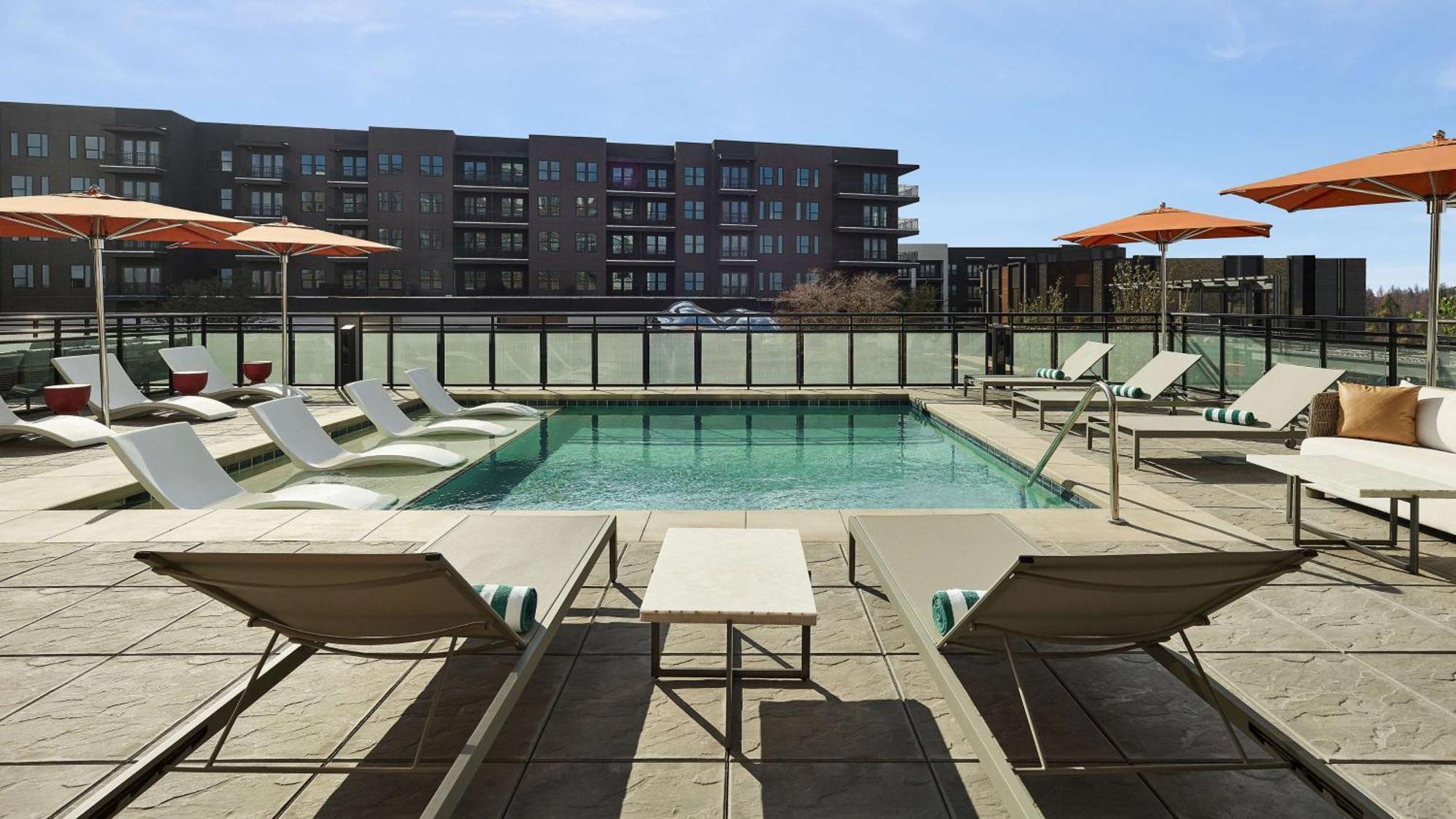 Lively Hotel On Oak Oklahoma City, Tapestry By Hilton ภายนอก รูปภาพ