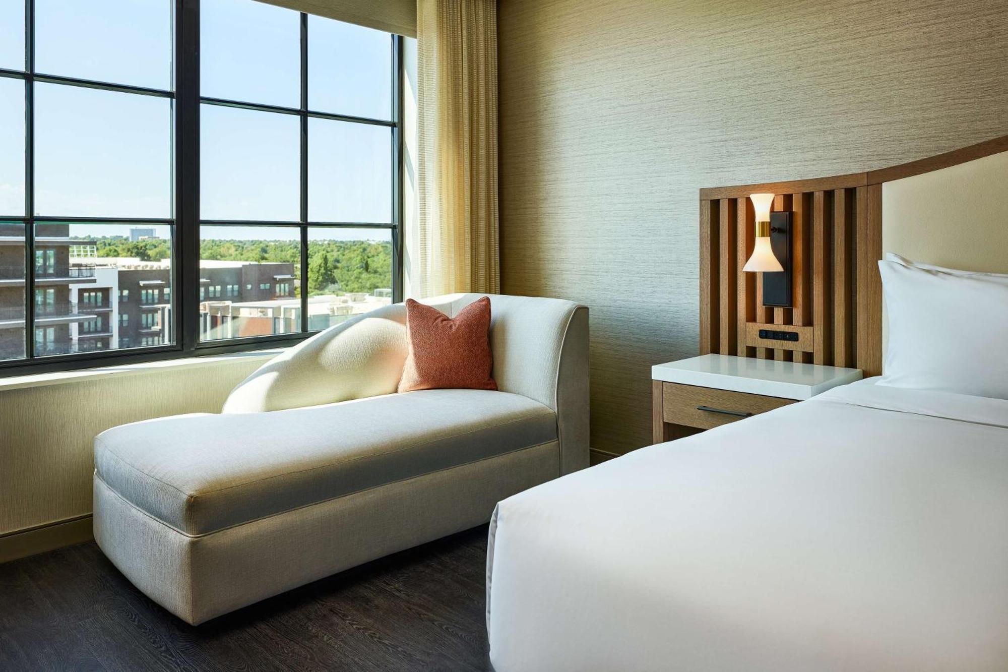 Lively Hotel On Oak Oklahoma City, Tapestry By Hilton ภายนอก รูปภาพ
